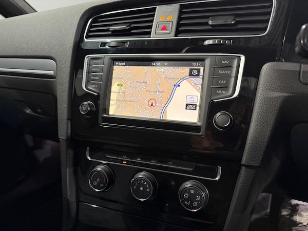 Used Volkswagen Golf 2016 for sale - 76293147: Photo 22