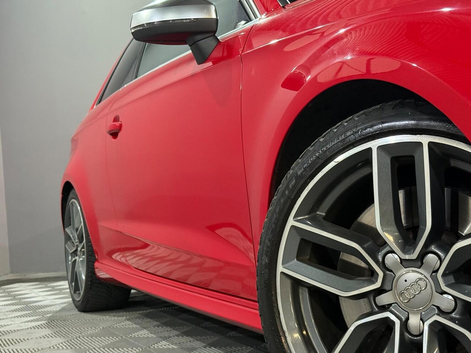 Used Audi S3 2015 for sale - 77991595: Photo 3