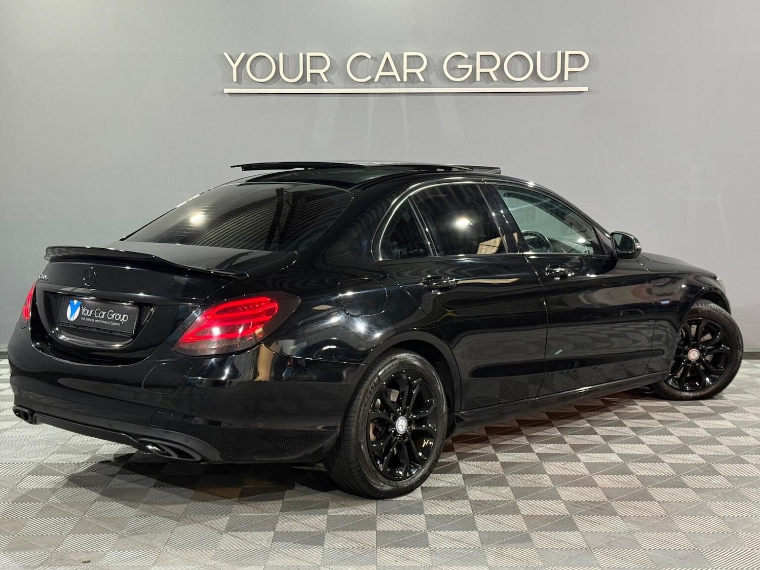 Used Mercedes-Benz C Class 2017 for sale - 77681770: Photo 12