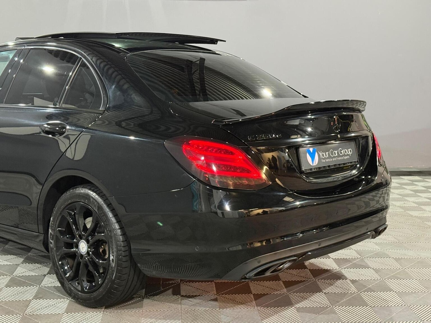 Used Mercedes-Benz C Class 2017 for sale - 77681770: Photo 15