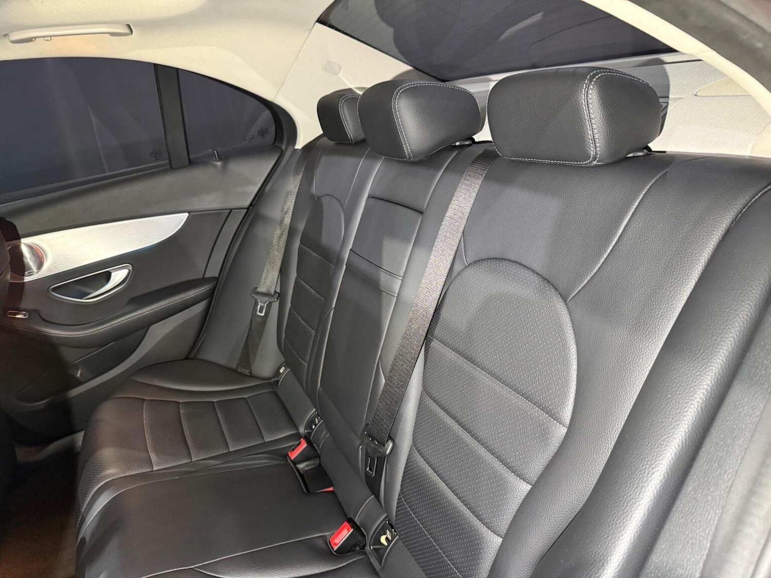 Used Mercedes-Benz C Class 2017 for sale - 77681770: Photo 19