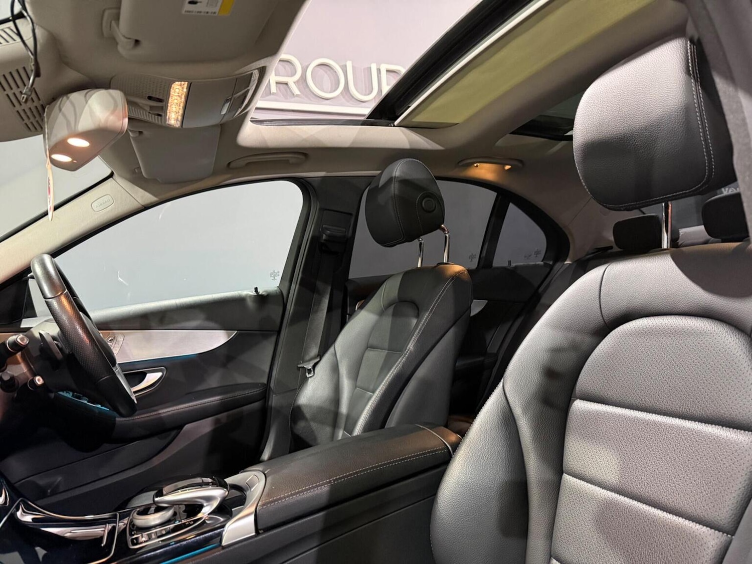 Used Mercedes-Benz C Class 2017 for sale - 77681770: Photo 8