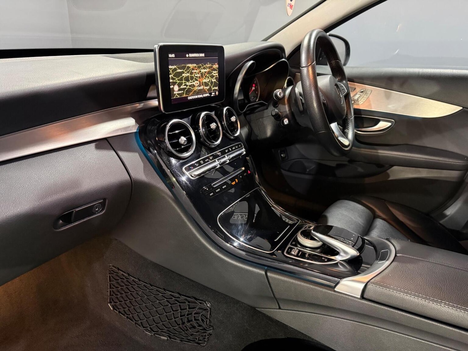 Used Mercedes-Benz C Class 2017 for sale - 77681770: Photo 9