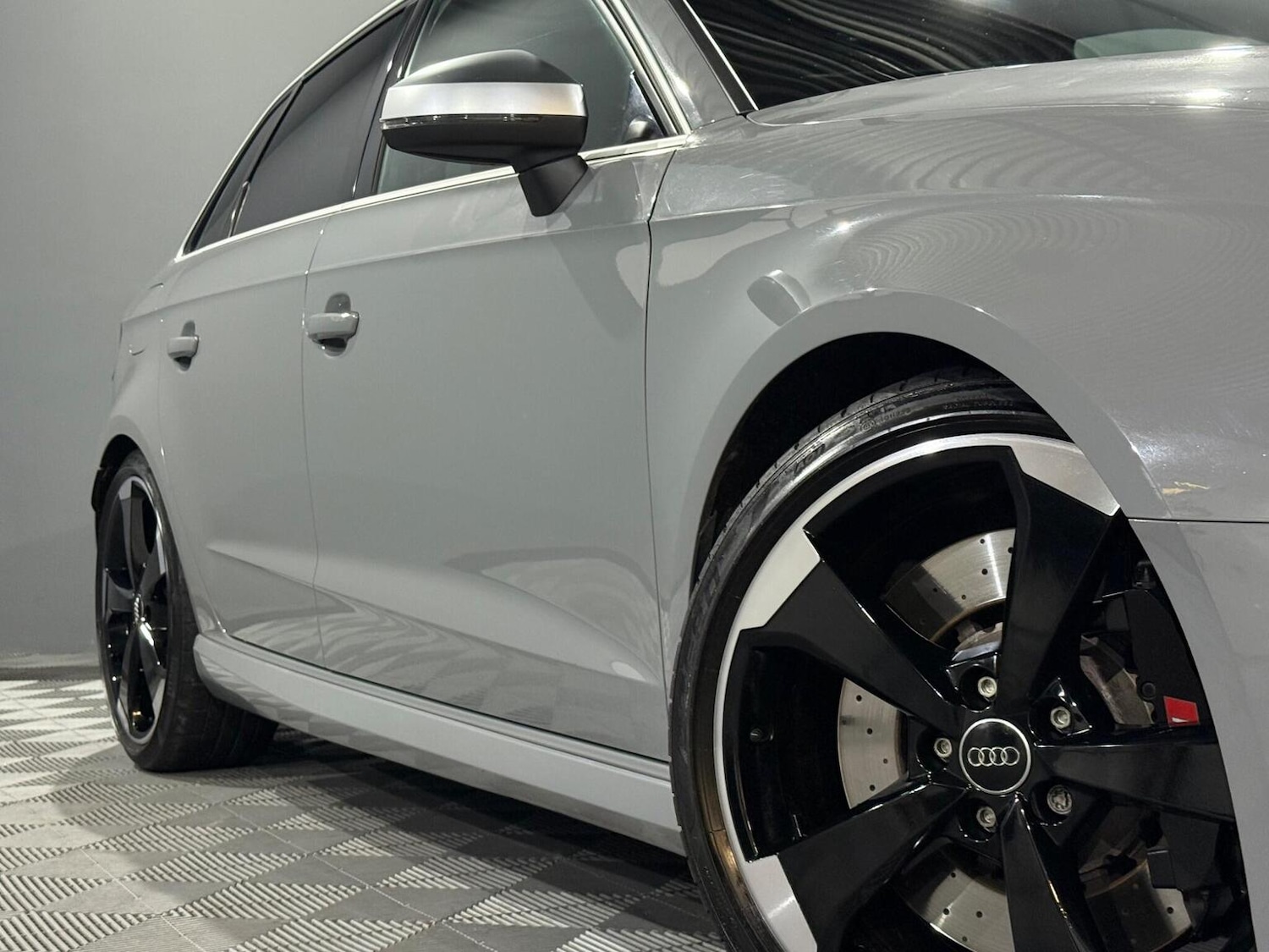 Used Audi RS3 2016 for sale - 76107445: Photo 2
