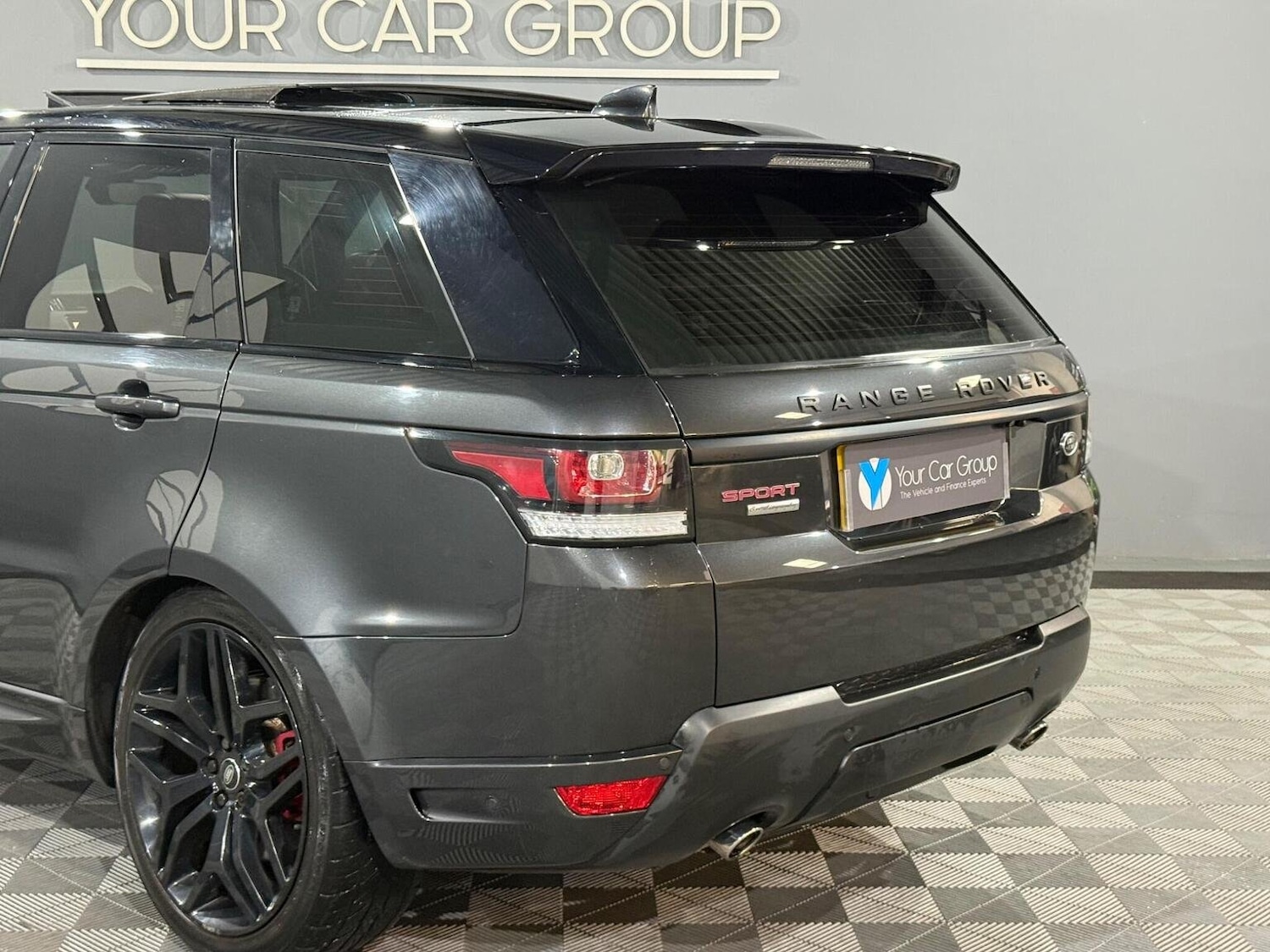 Used Land Rover Range Rover Sport 2017 for sale - 76769311: Photo 11