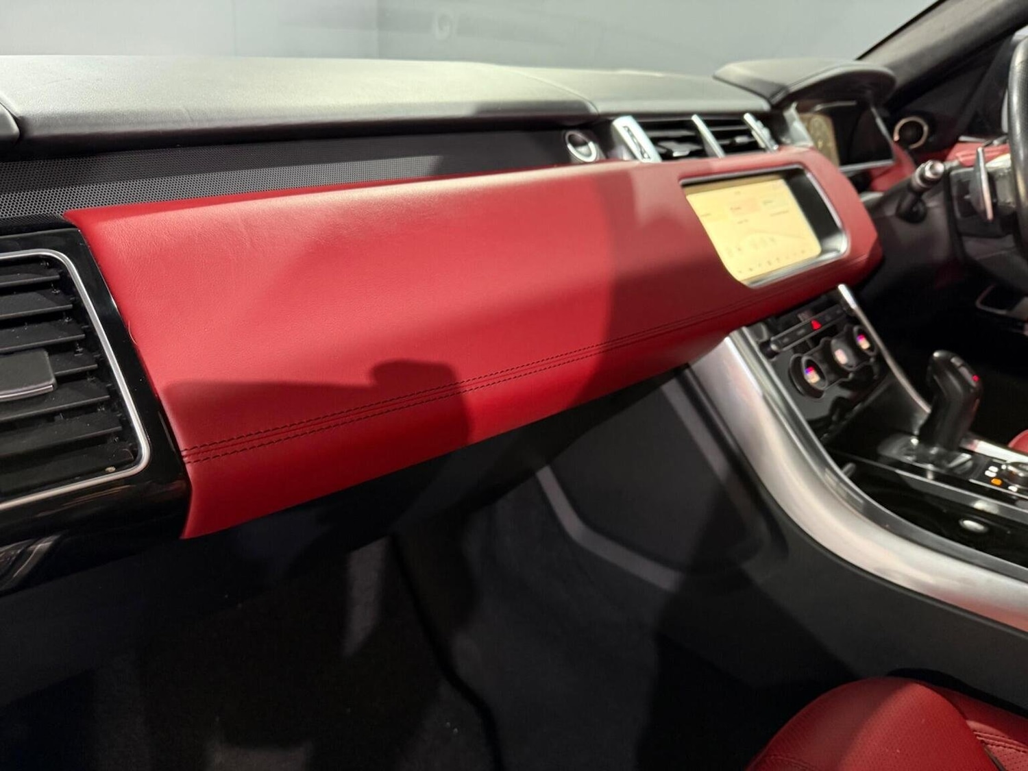 Used Land Rover Range Rover Sport 2017 for sale - 76769311: Photo 15