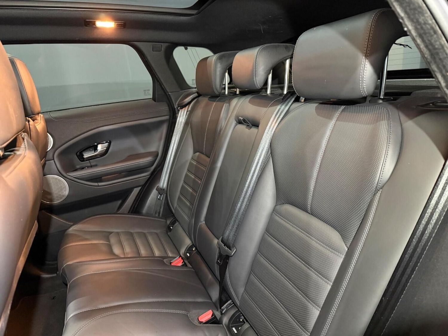 Used Land Rover Range Rover Evoque 2017 for sale - 77277417: Photo 9