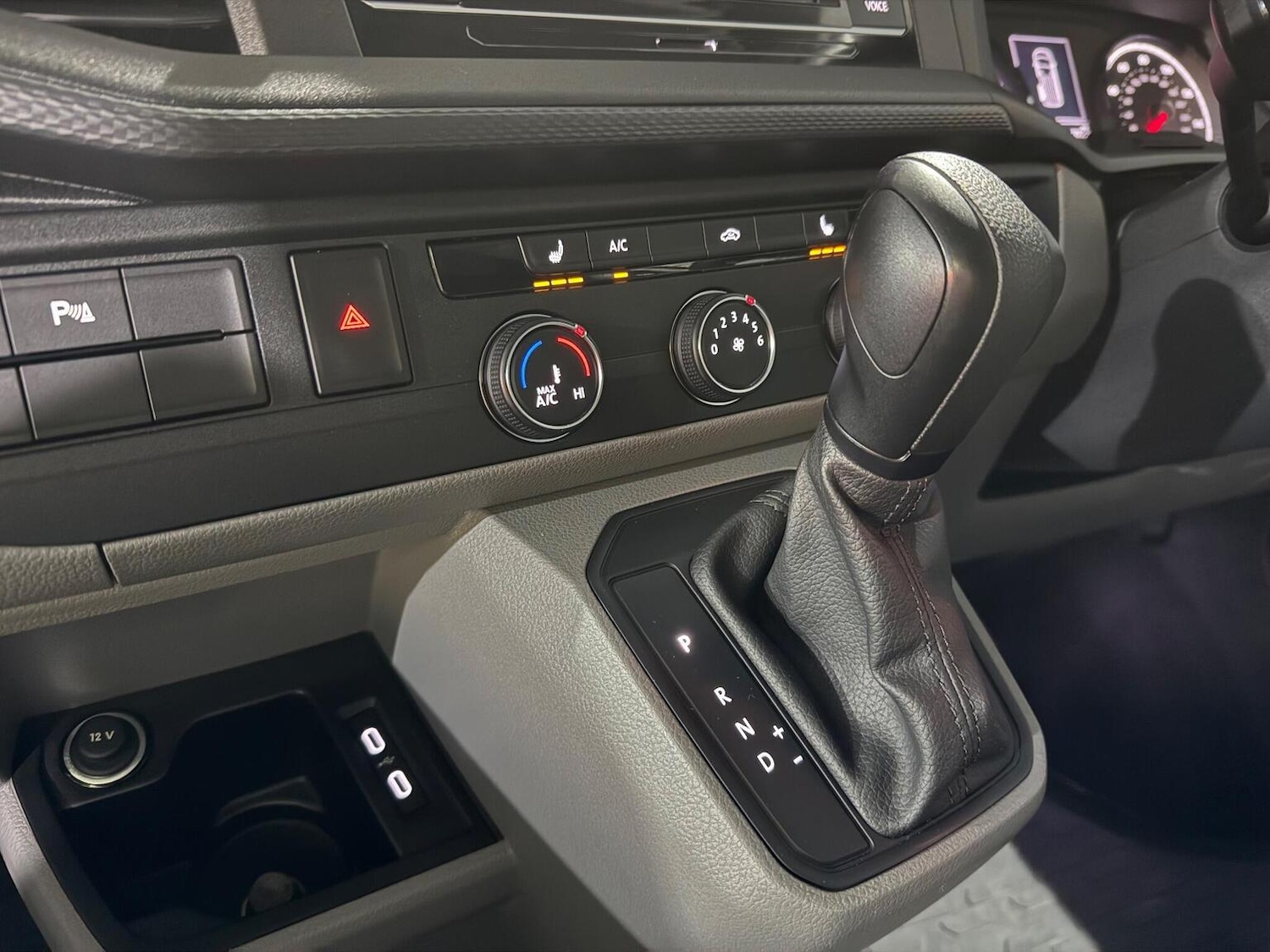 Used Volkswagen Transporter 2022 for sale - 76693051: Photo 21