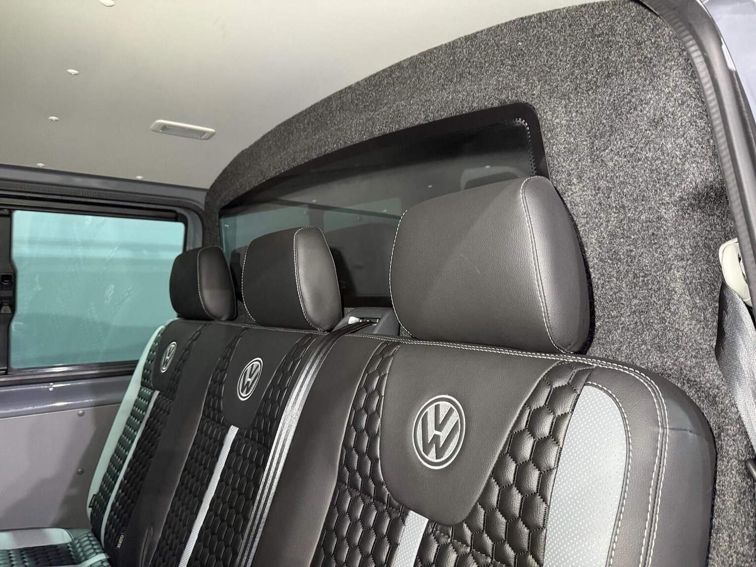 Used Volkswagen Transporter 2022 for sale - 76693051: Photo 24