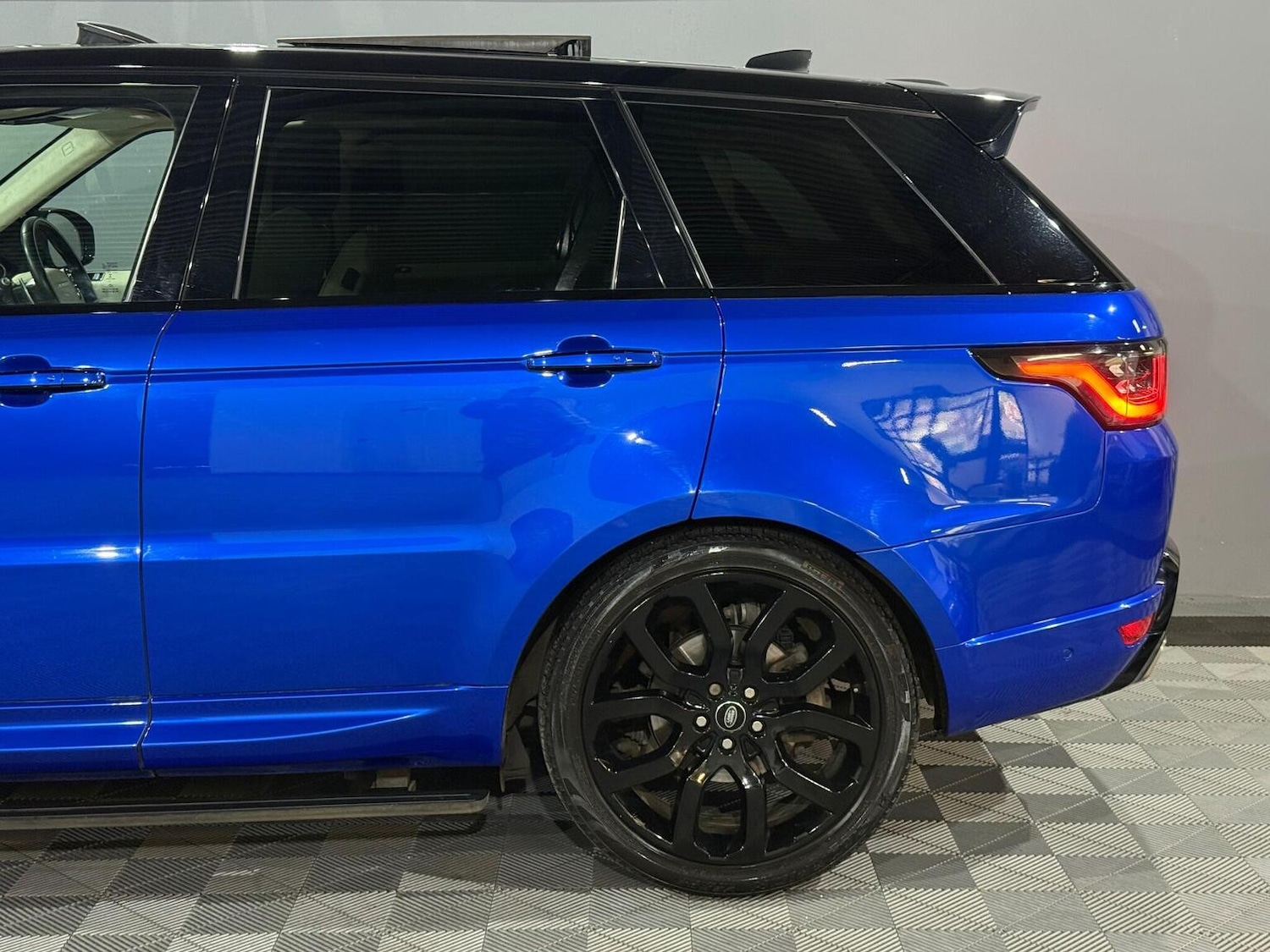 Used Land Rover Range Rover Sport 2018 for sale - 77065720: Photo 9