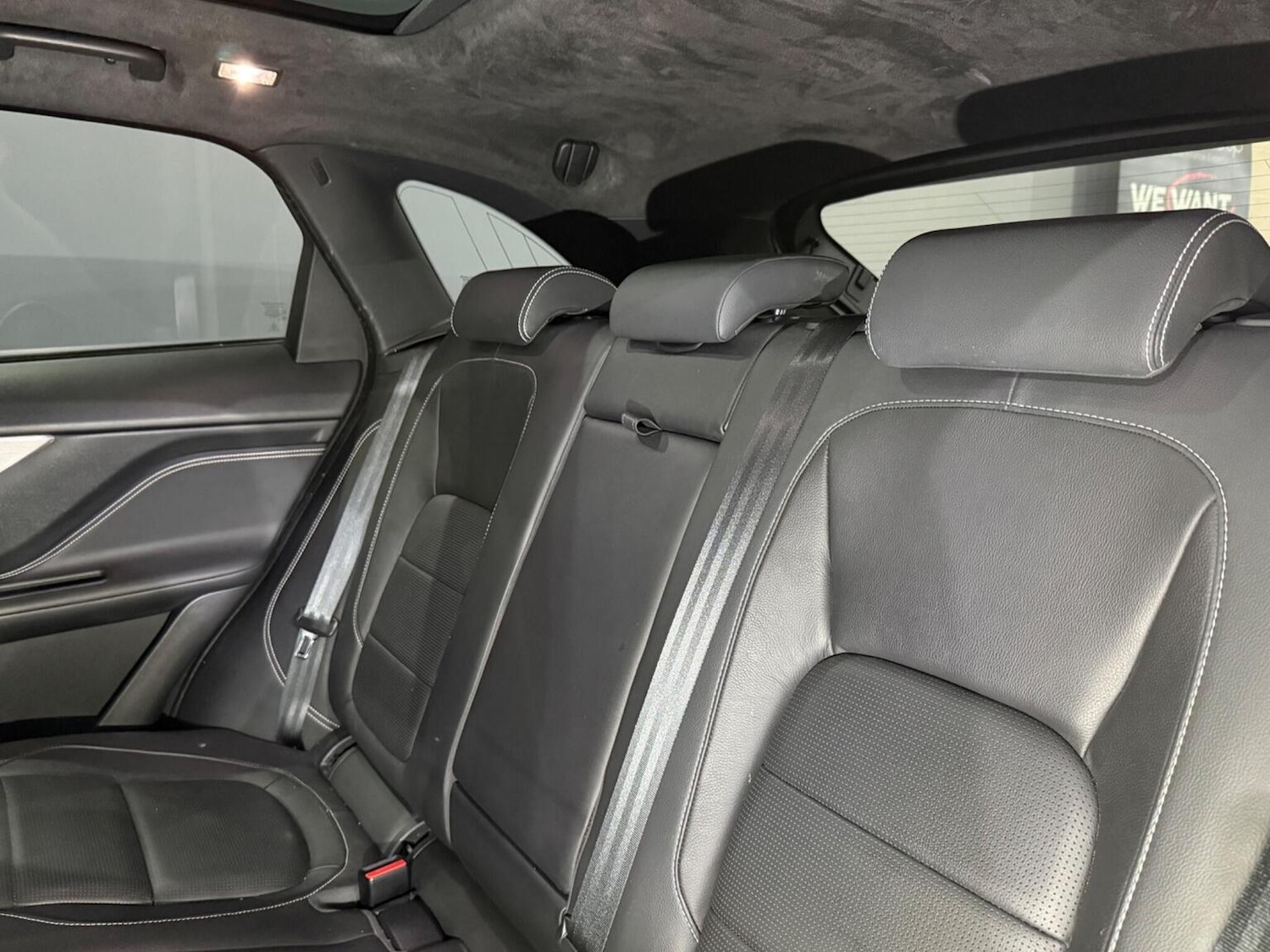 Used Jaguar F-Pace 2018 for sale - 77749964: Photo 15