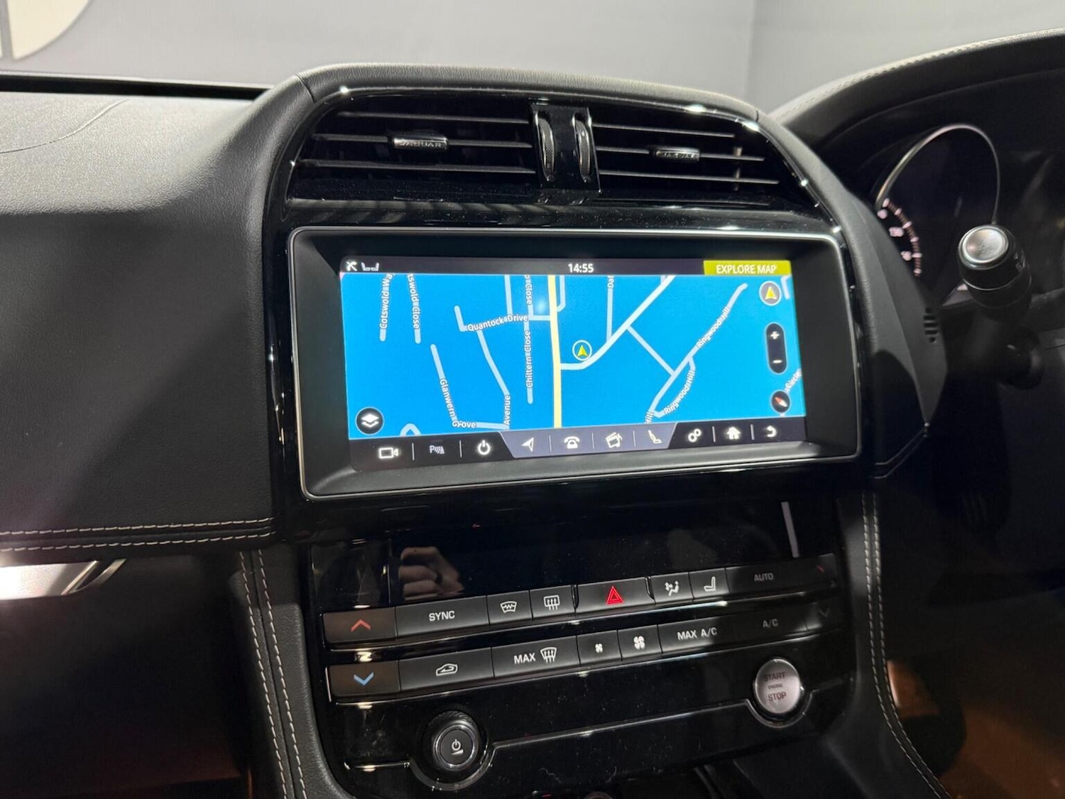 Used Jaguar F-Pace 2018 for sale - 77749964: Photo 27