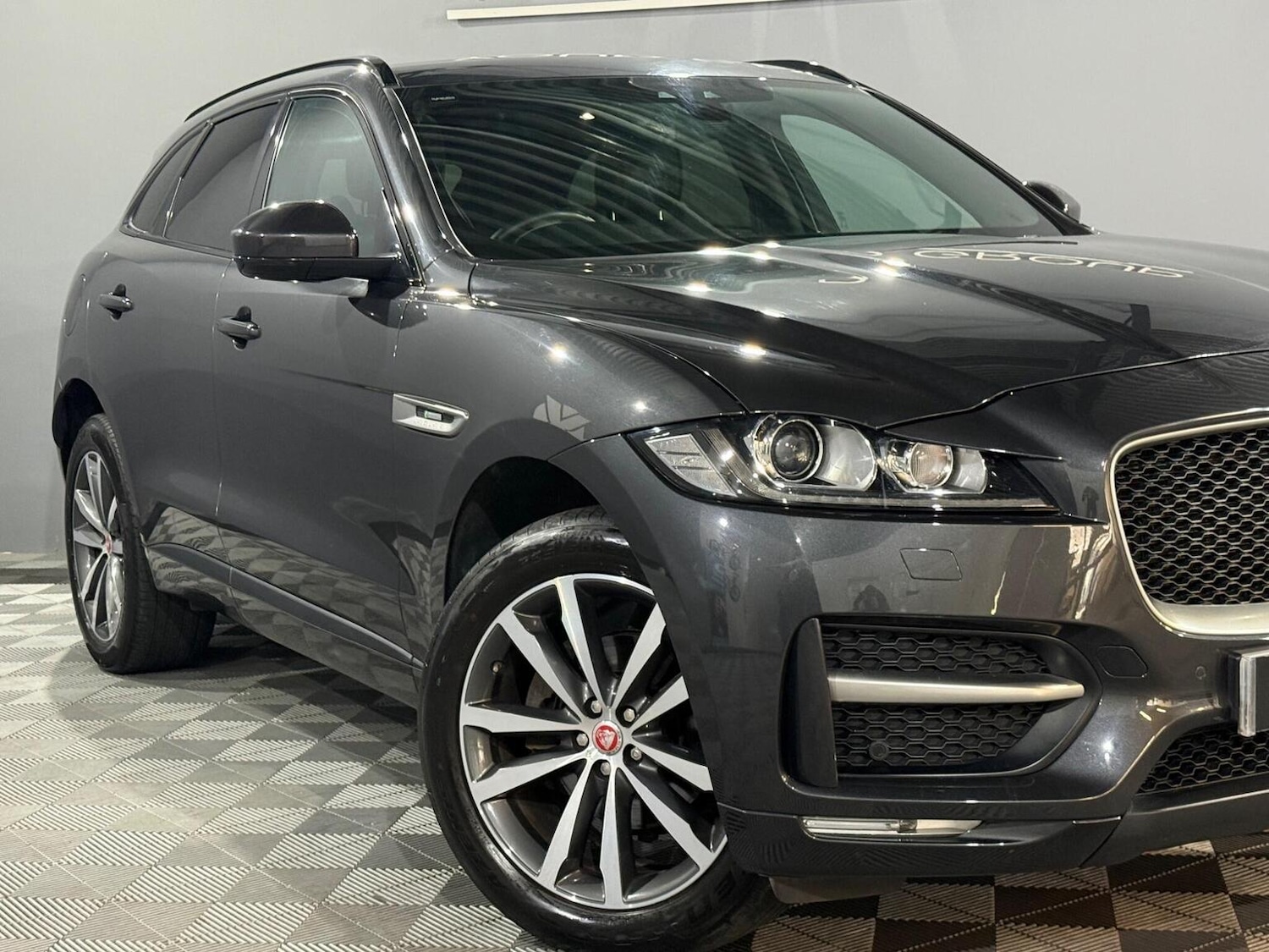 Used Jaguar F-Pace 2018 for sale - 77749964: Photo 5