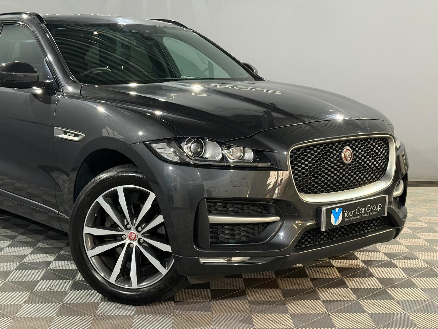 Used Jaguar F-Pace 2018 for sale - 77749964: Photo 6