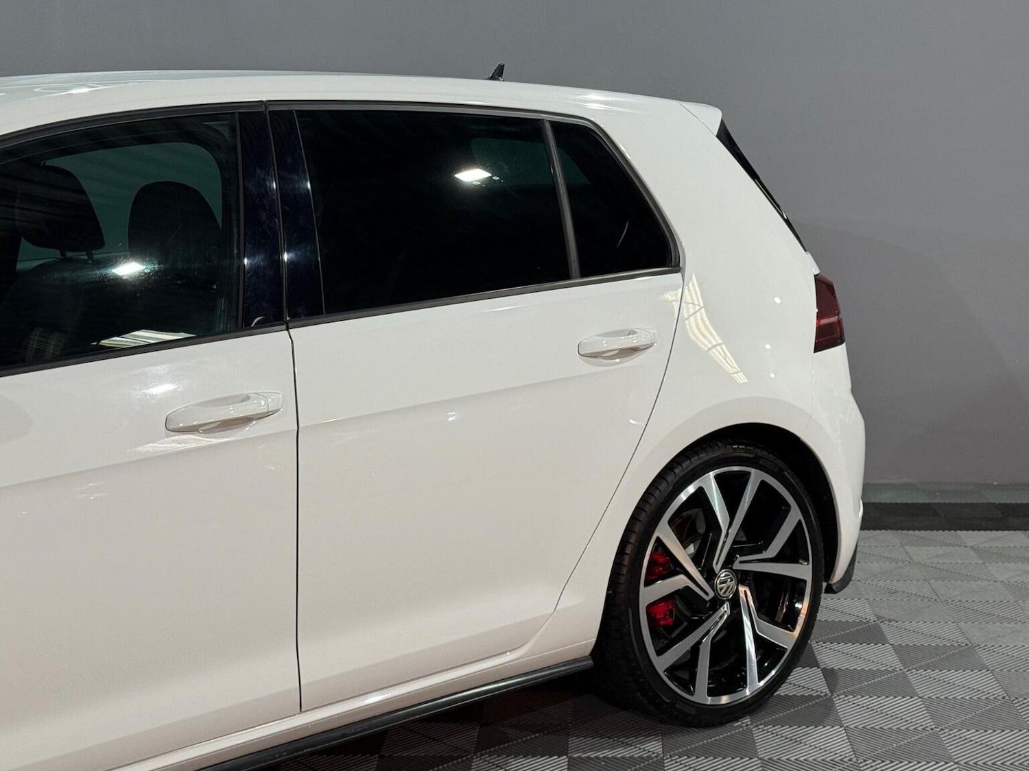 Used Volkswagen Golf 2020 for sale - 76725636: Photo 9