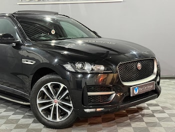 Used Jaguar F-Pace 2017 for sale - 77167827: Photo