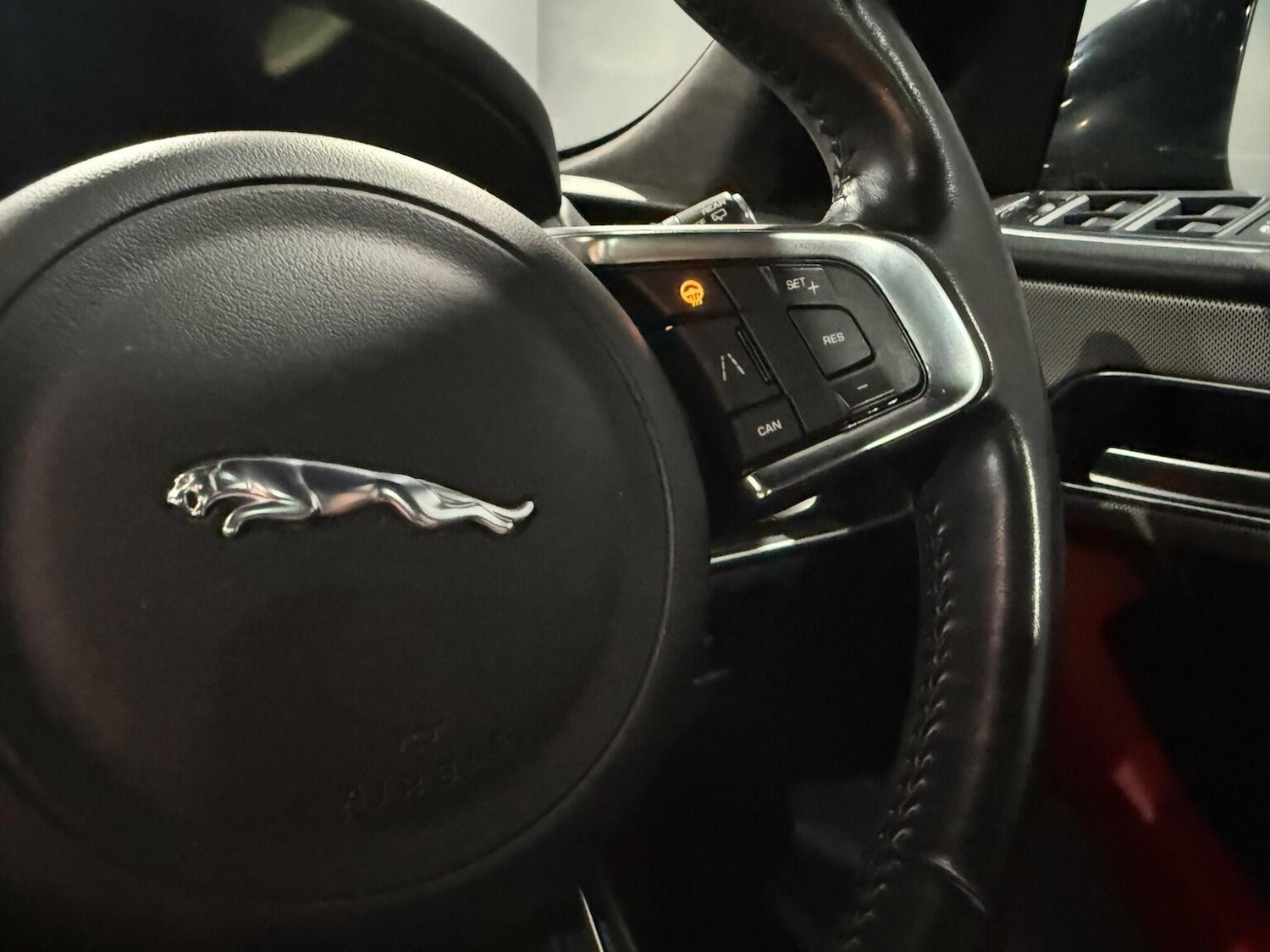 Used Jaguar F-Pace 2019 for sale - 77766533: Photo 26