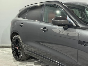 Used Jaguar F-Pace 2019 for sale - 77766533: Photo