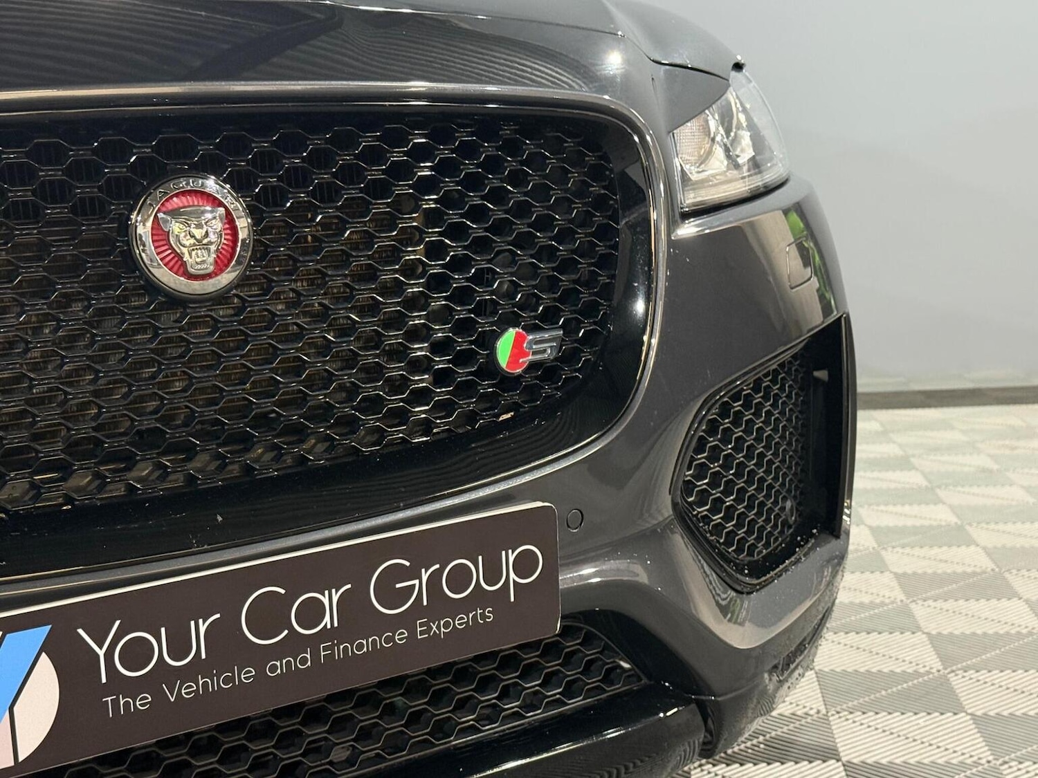 Used Jaguar F-Pace 2019 for sale - 77766533: Photo 7