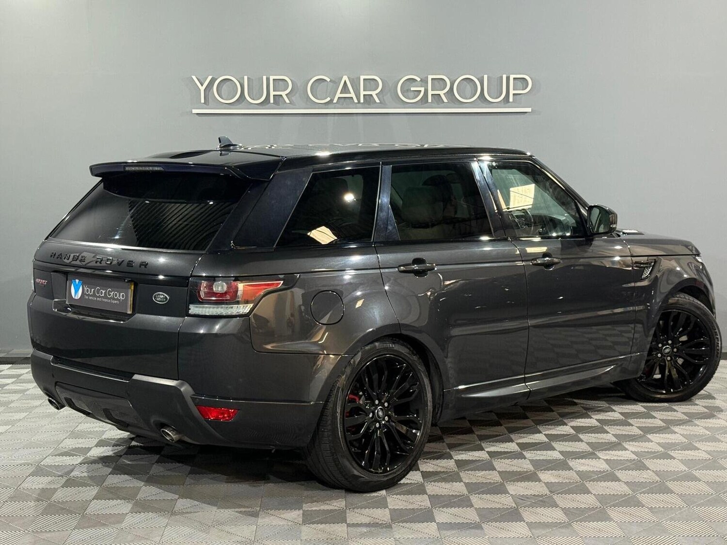 Used Land Rover Range Rover Sport 2016 for sale - 76281325: Photo 11