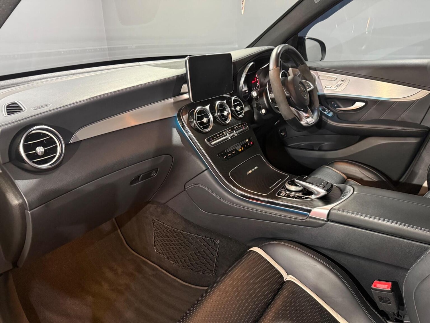 Used Mercedes-Benz GLC 2019 for sale - 76758826: Photo 10