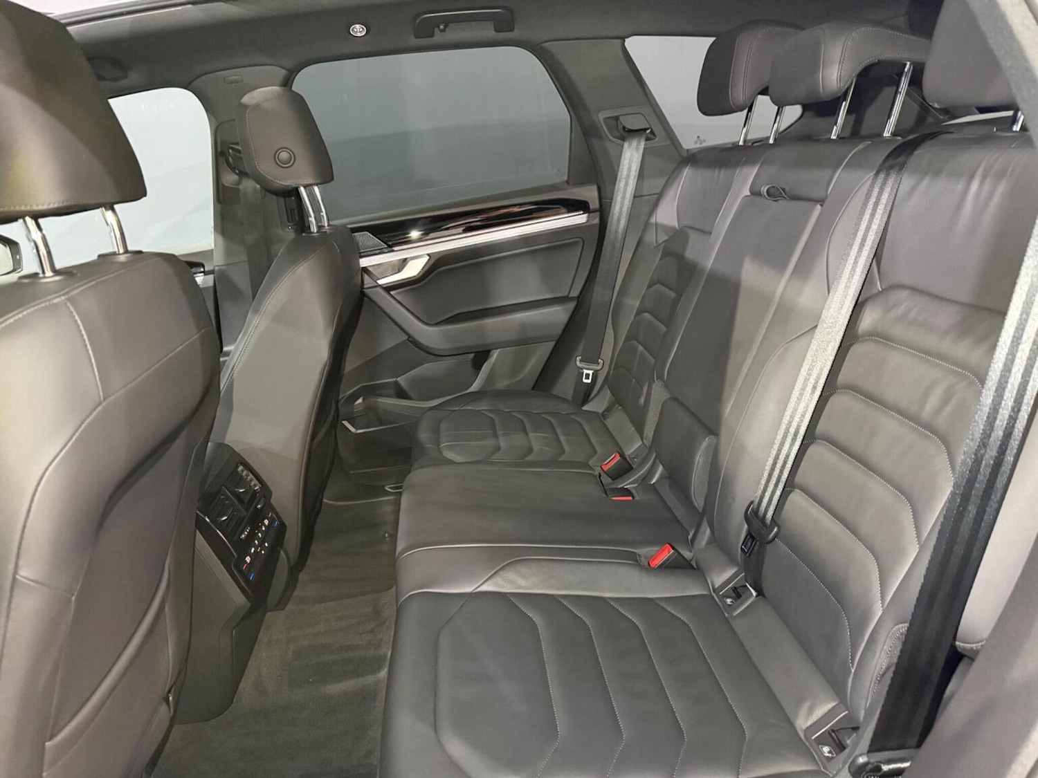 Used Volkswagen Touareg 2019 for sale - 77639013: Photo 21