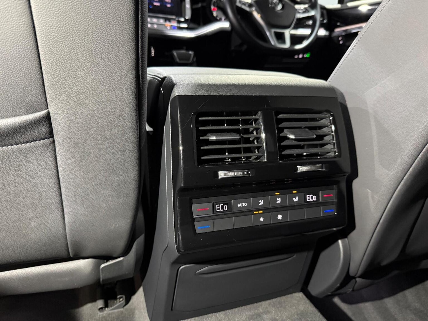 Used Volkswagen Touareg 2019 for sale - 77639013: Photo 22