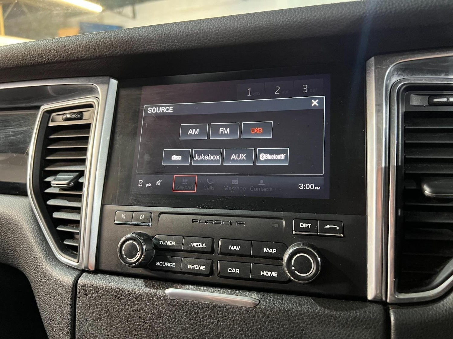 Used Porsche Macan 2016 for sale - 76769119: Photo 32