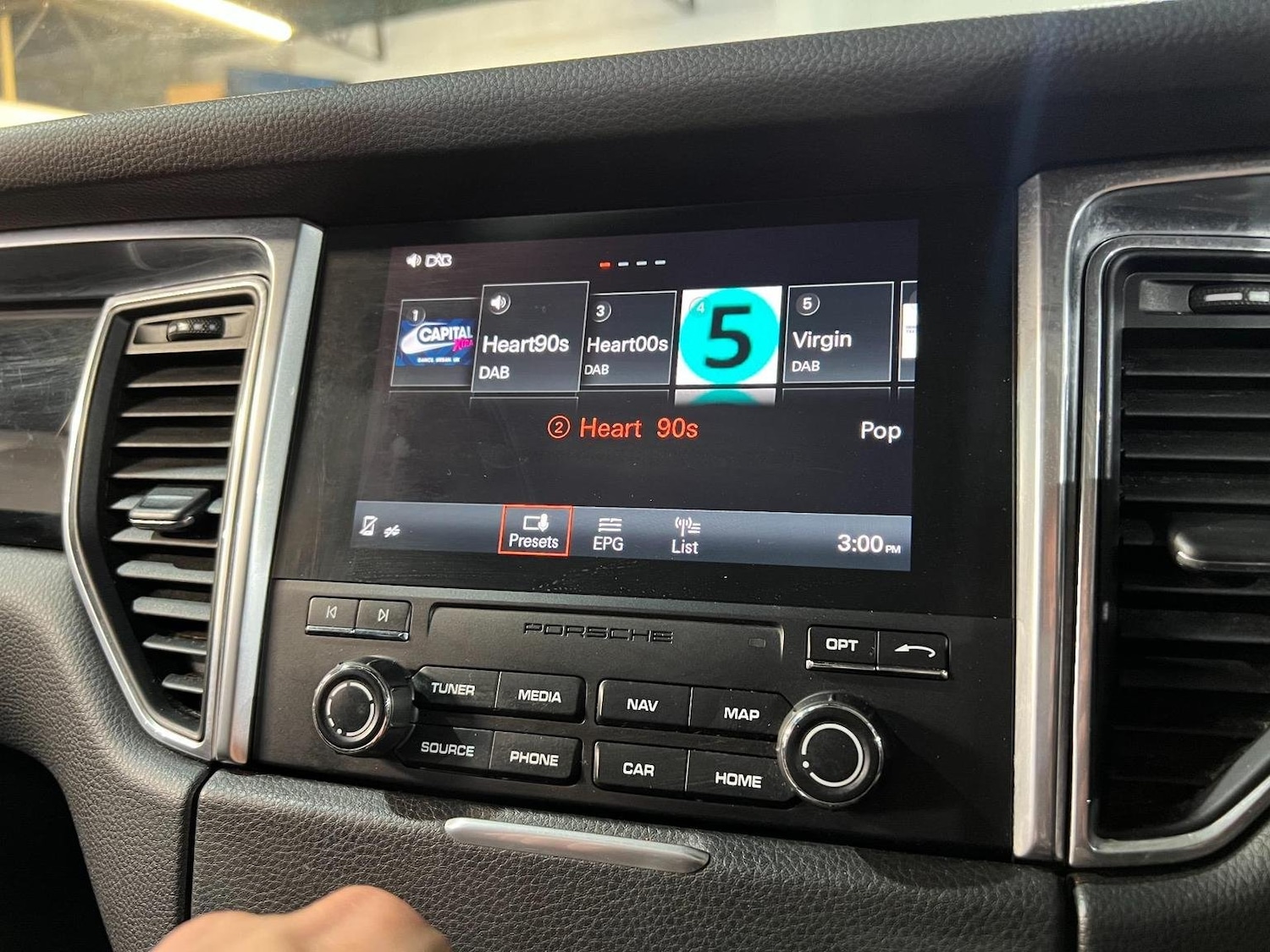 Used Porsche Macan 2016 for sale - 76769119: Photo 33