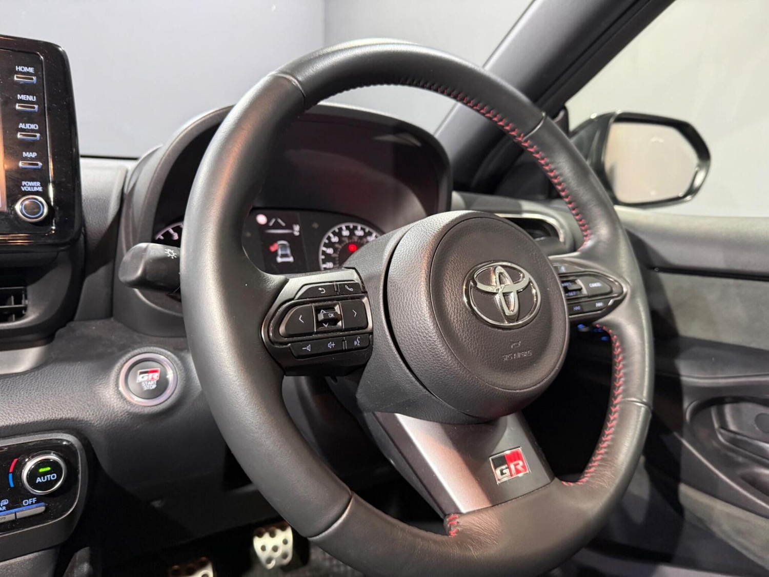 Used Toyota Yaris 2022 for sale - 77251221: Photo 21