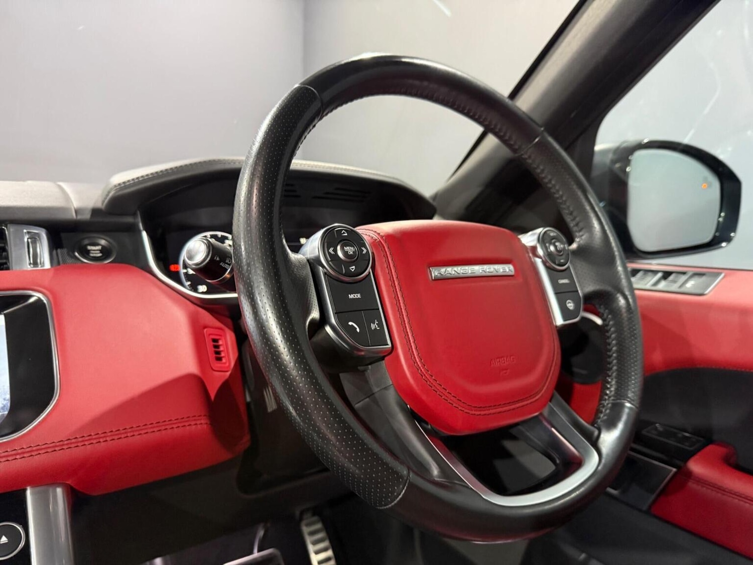 Used Land Rover Range Rover Sport 2016 for sale - 76471147: Photo 18