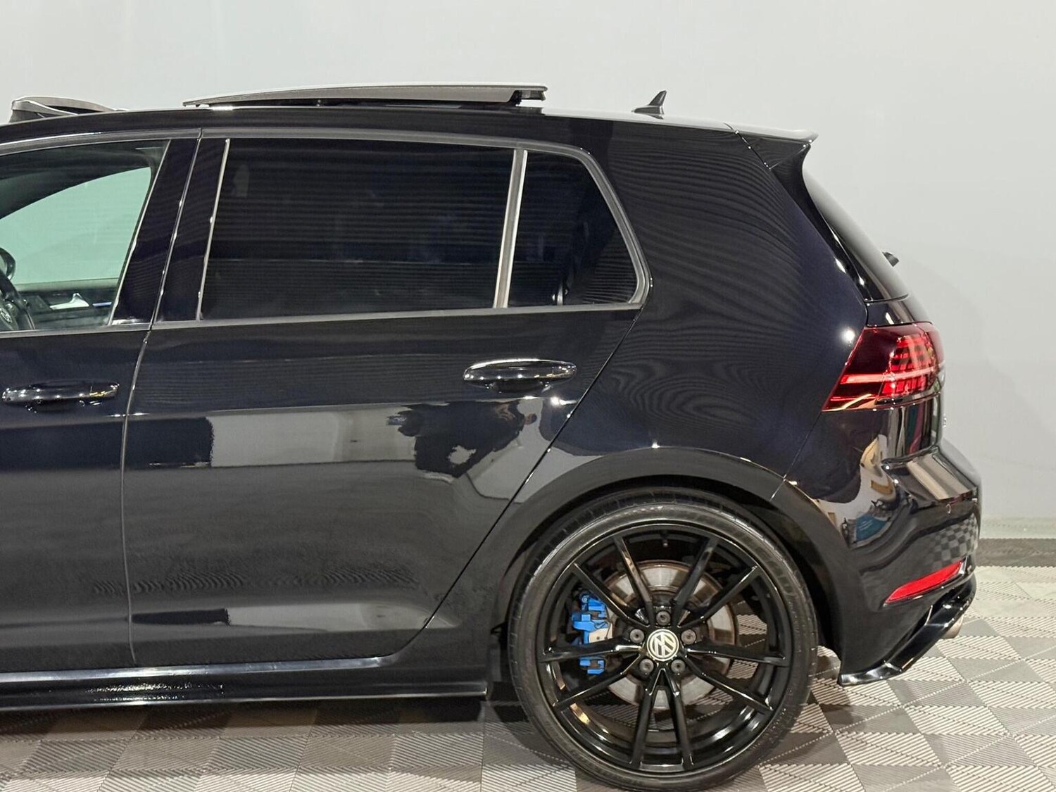 Used Volkswagen Golf 2017 for sale - 77464459: Photo 16