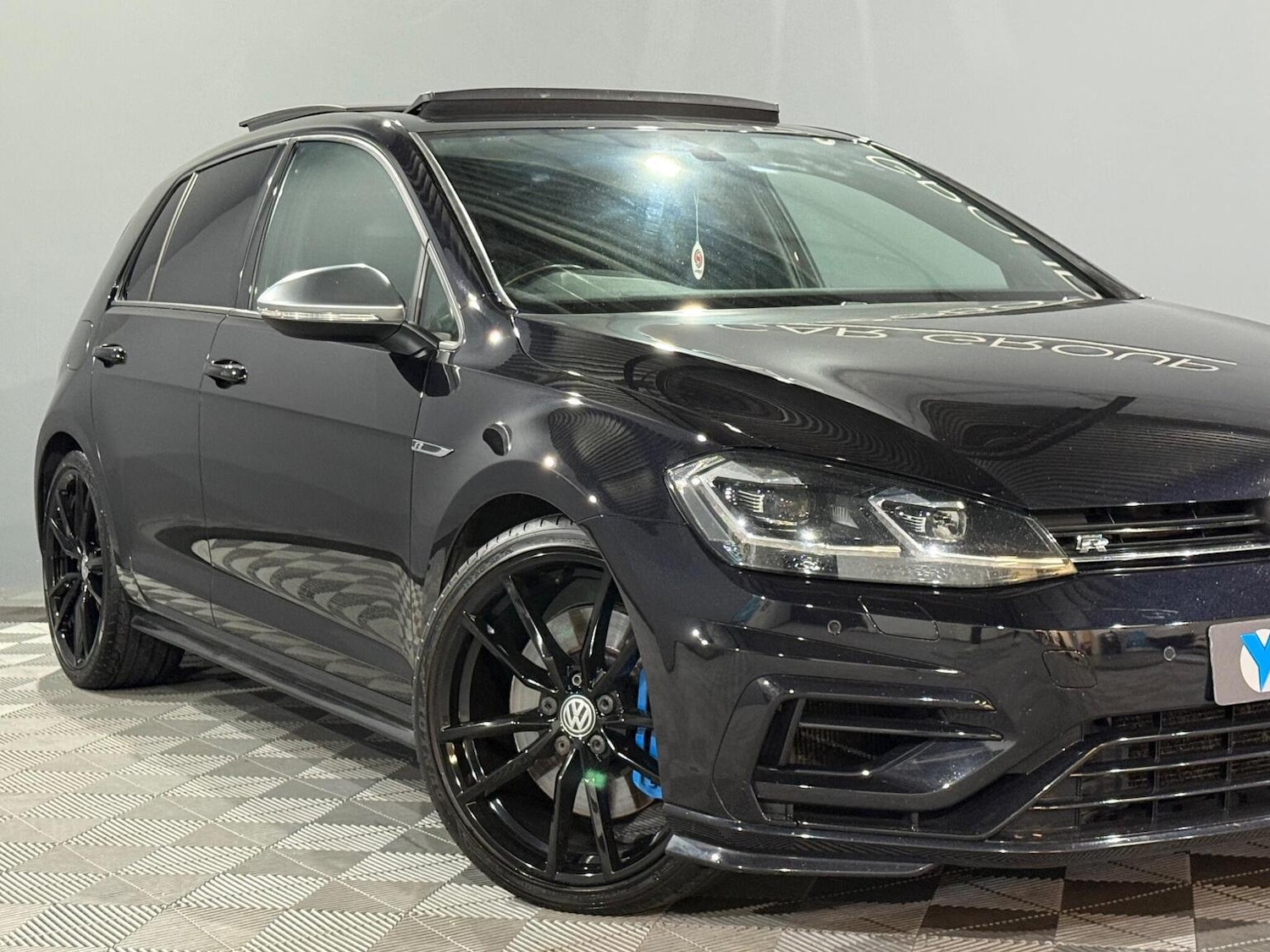 Used Volkswagen Golf 2017 for sale - 77464459: Photo 4