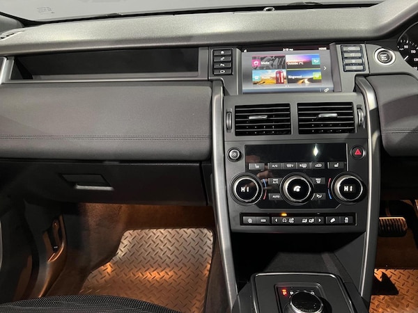 Used Land Rover Discovery Sport 2019 for sale - 74495866: Photo 15