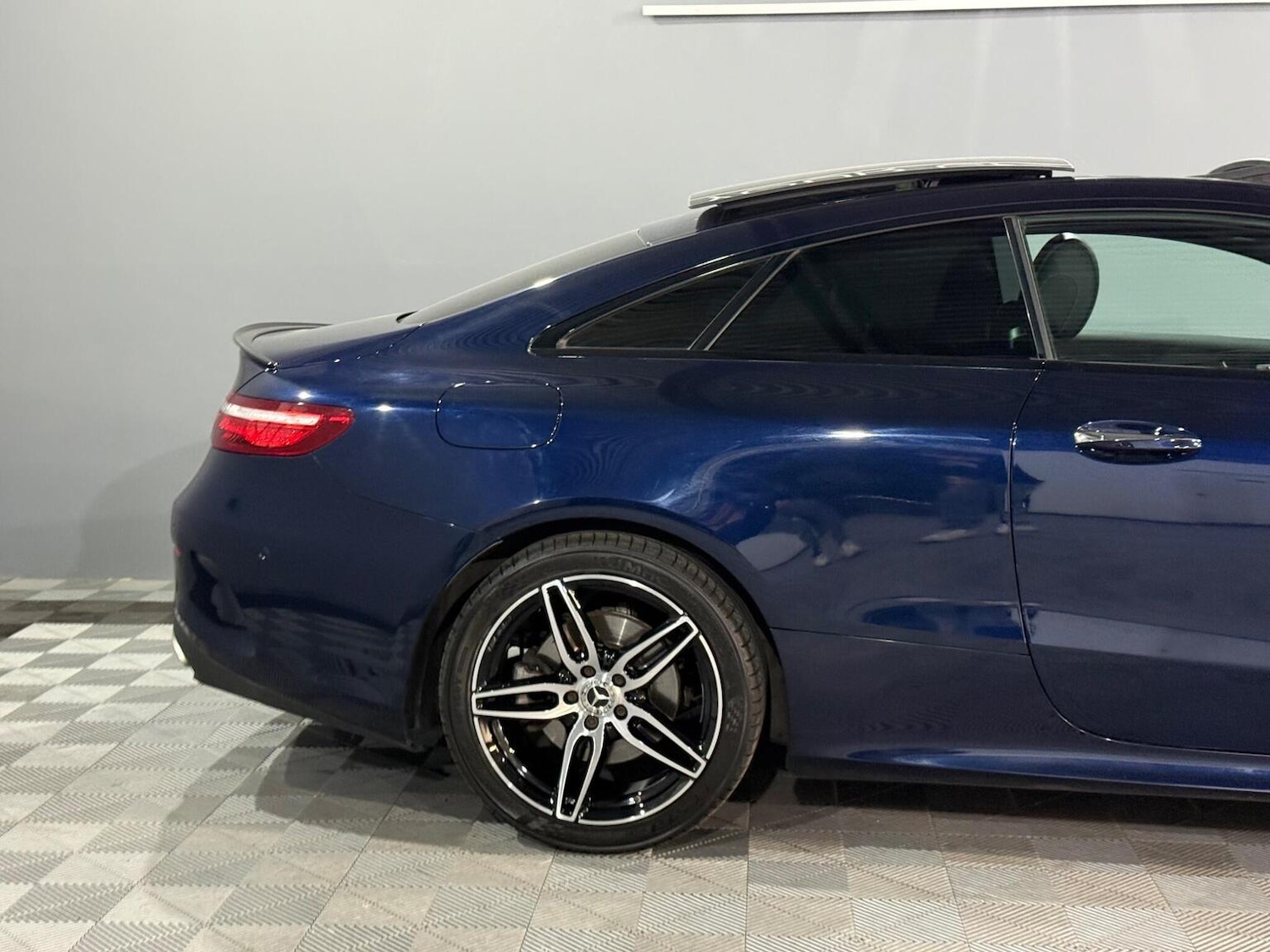 Used Mercedes-Benz E Class 2019 for sale - 77639020: Photo 12