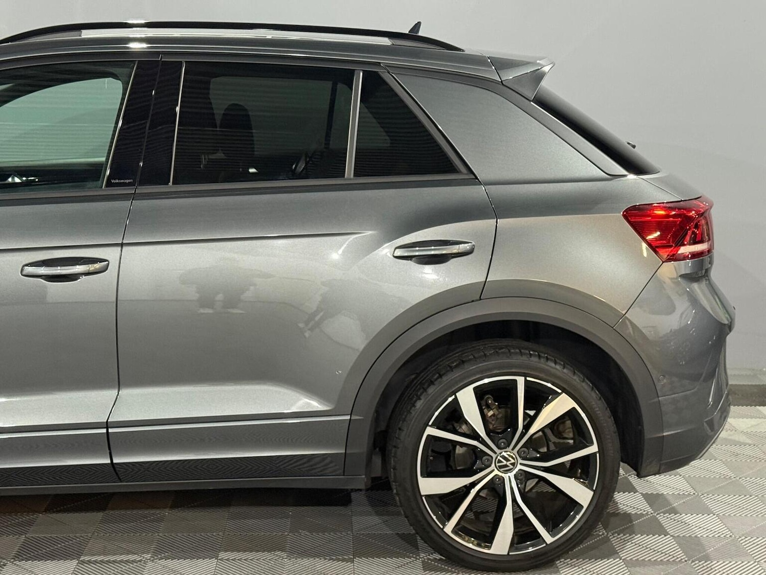 Used Volkswagen T-Roc 2024 for sale - 77465082: Photo 15