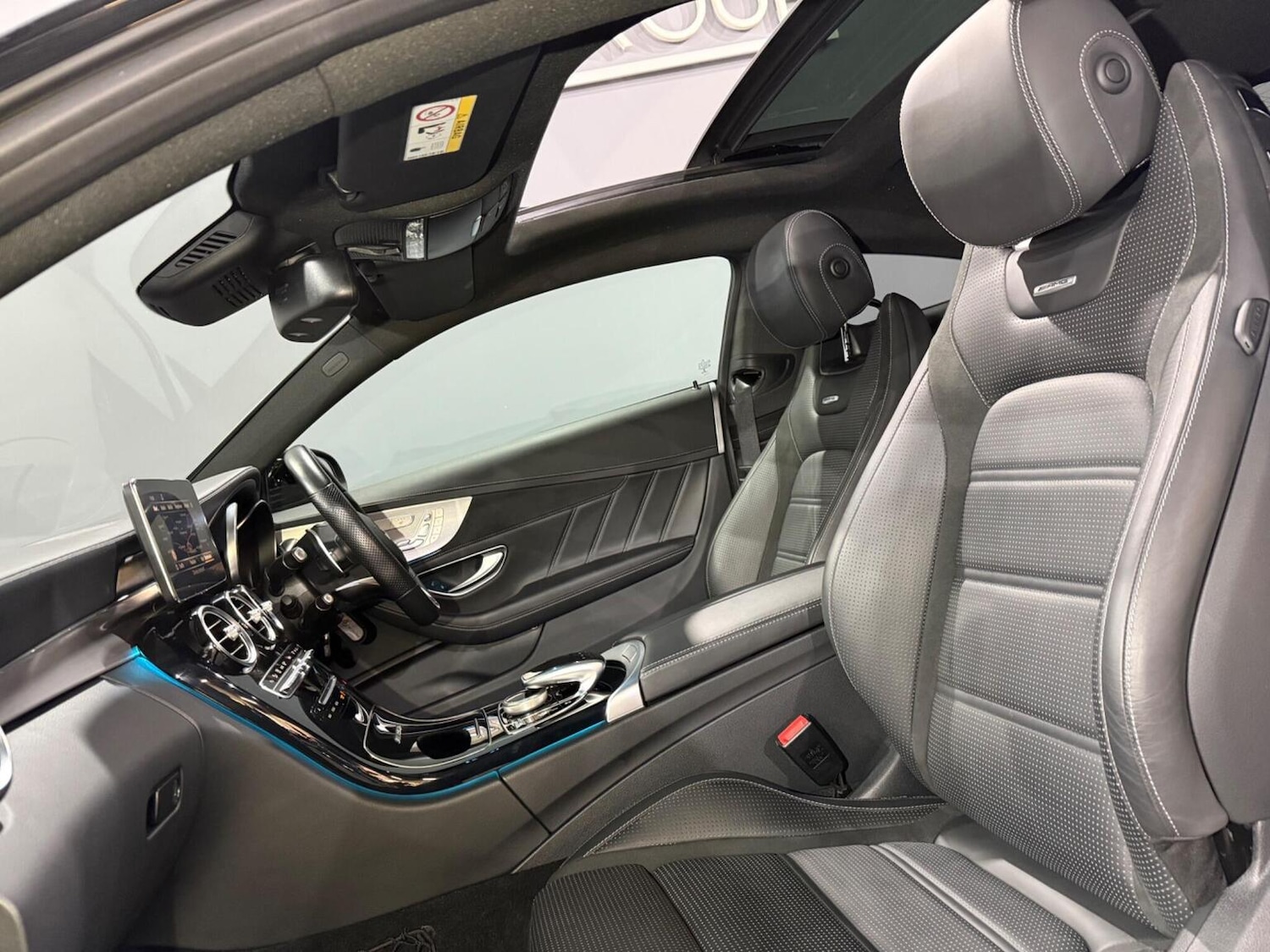 Used Mercedes-Benz C Class 2018 for sale - 76560059: Photo 17