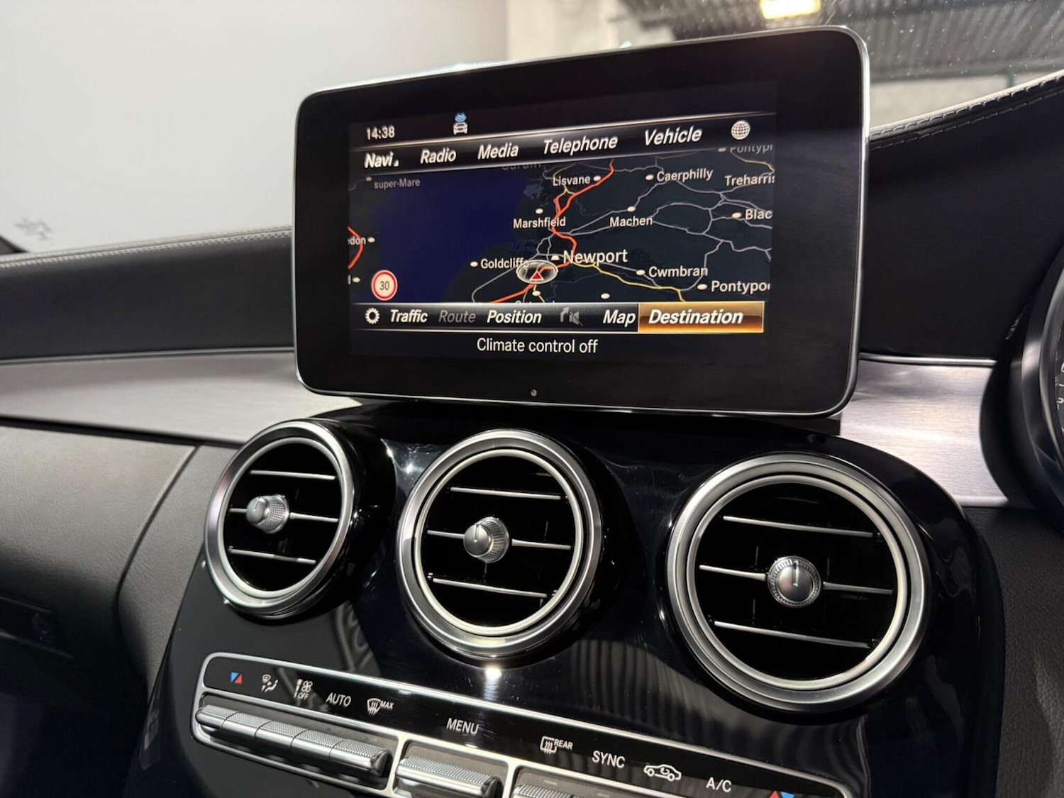 Used Mercedes-Benz C Class 2018 for sale - 76560059: Photo 26