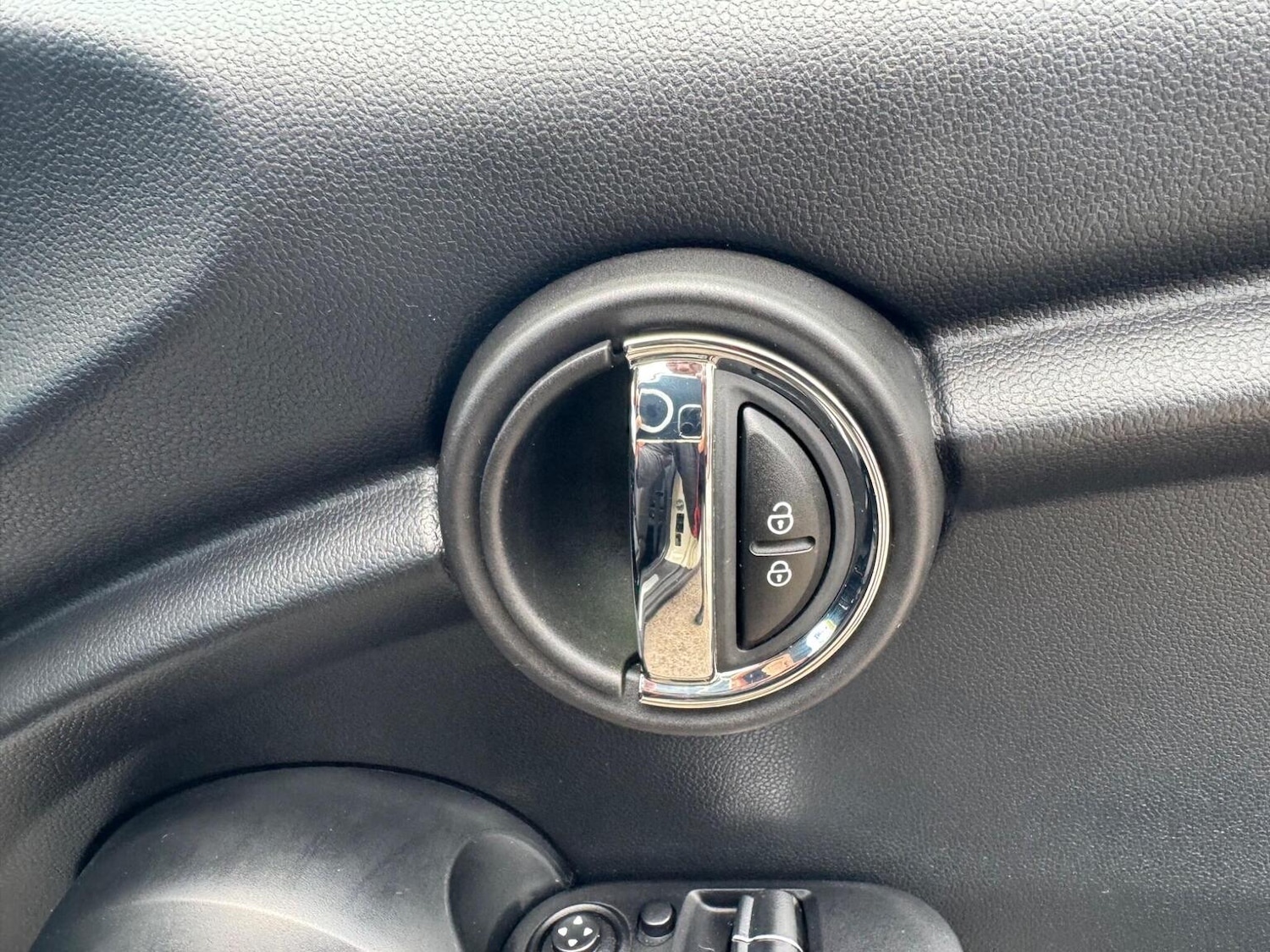 Used MINI Hatch 2015 for sale - 76583288: Photo 28