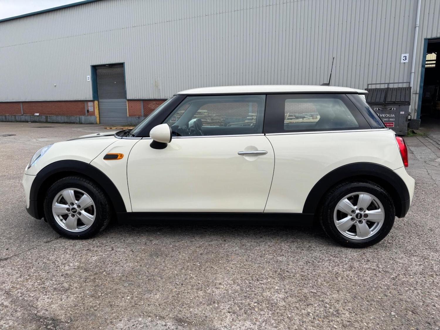Used MINI Hatch 2015 for sale - 76583288: Photo 4