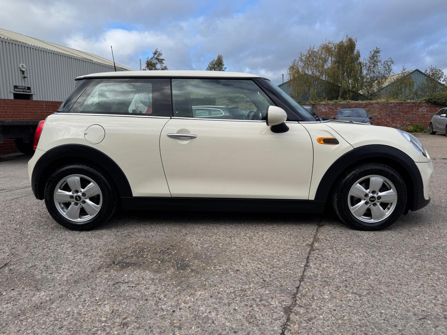 Used MINI Hatch 2015 for sale - 76583288: Photo 5