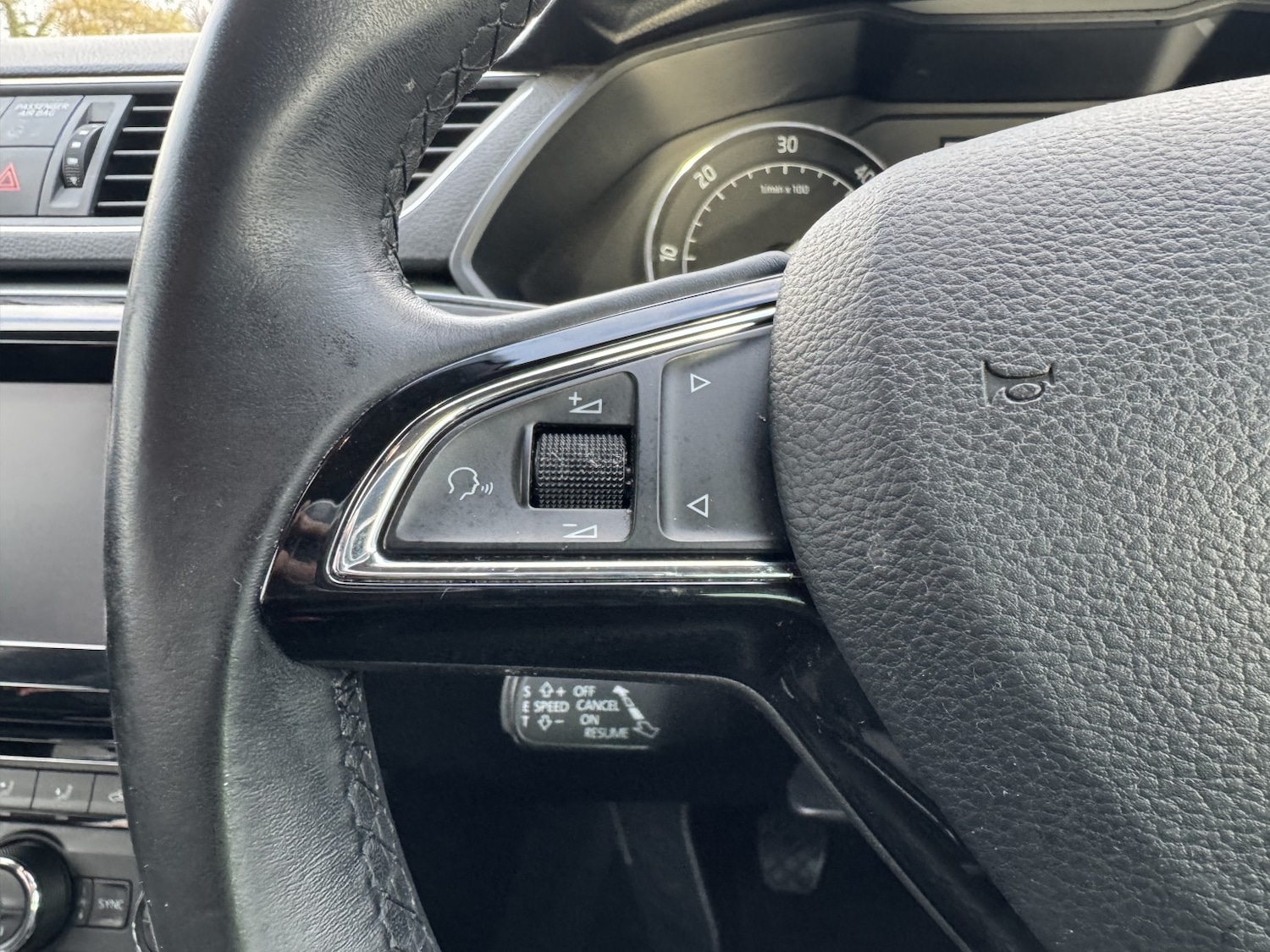 Used Skoda Superb 2015 for sale - 76791552: Photo 17