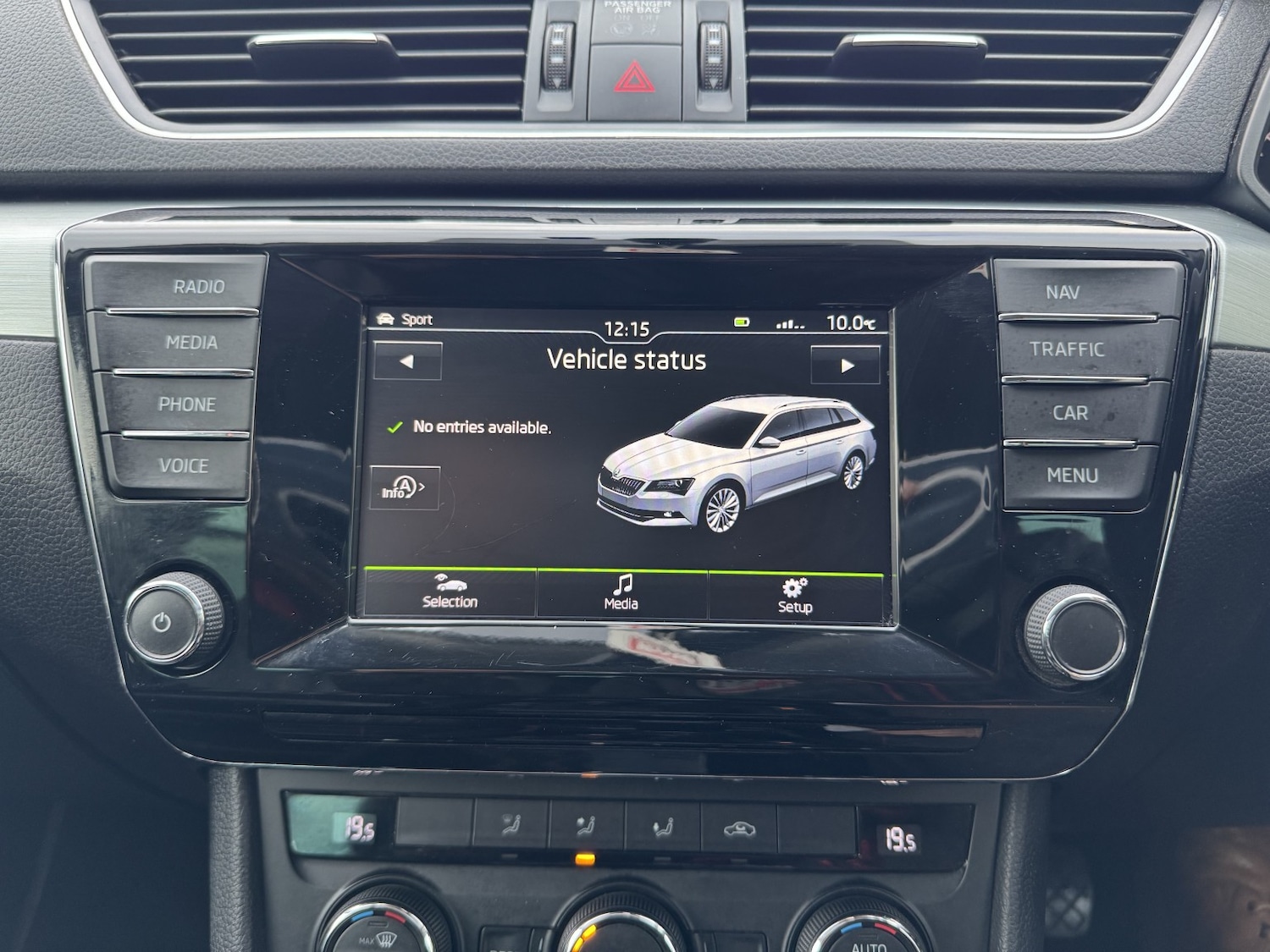 Used Skoda Superb 2015 for sale - 76791552: Photo 31