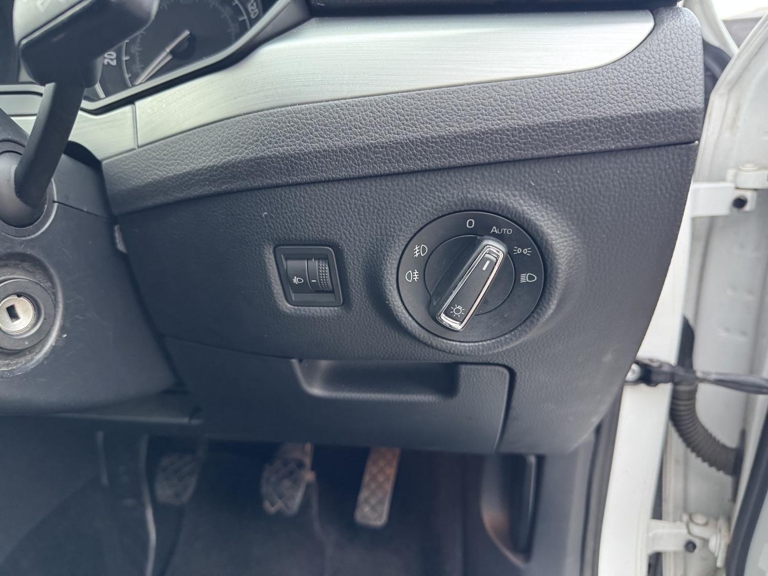 Used Skoda Superb 2015 for sale - 76791552: Photo 37