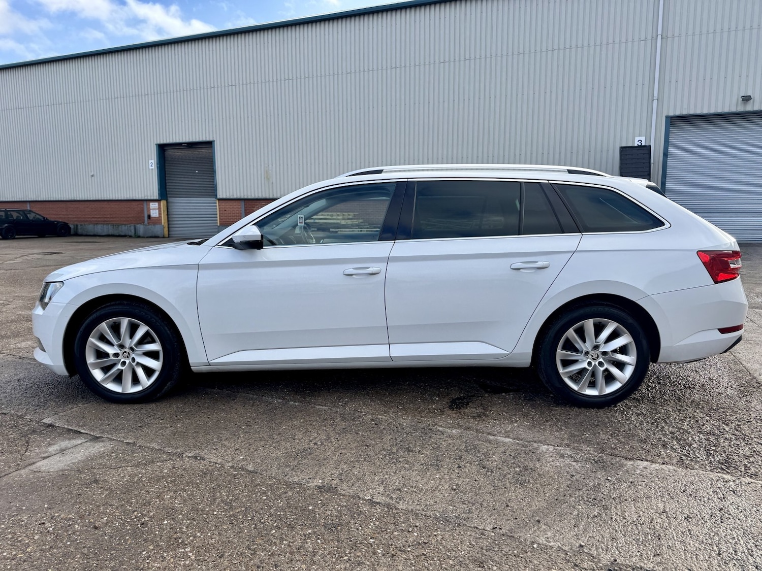 Used Skoda Superb 2015 for sale - 76791552: Photo 4