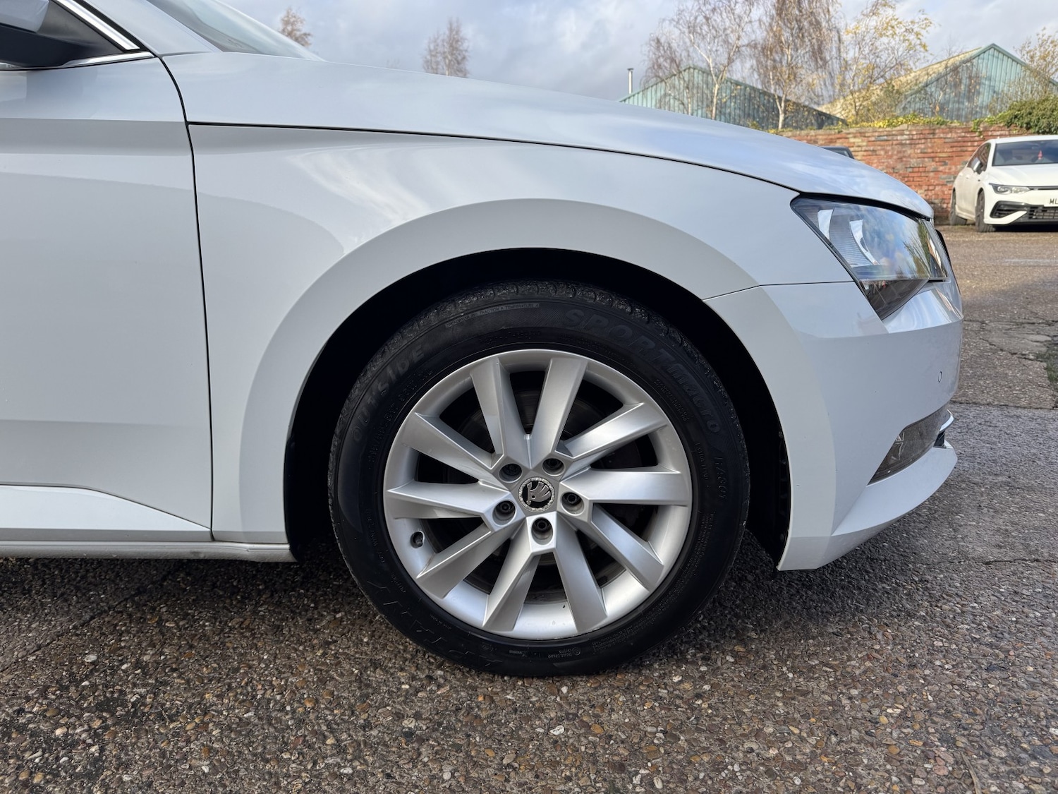 Used Skoda Superb 2015 for sale - 76791552: Photo 42