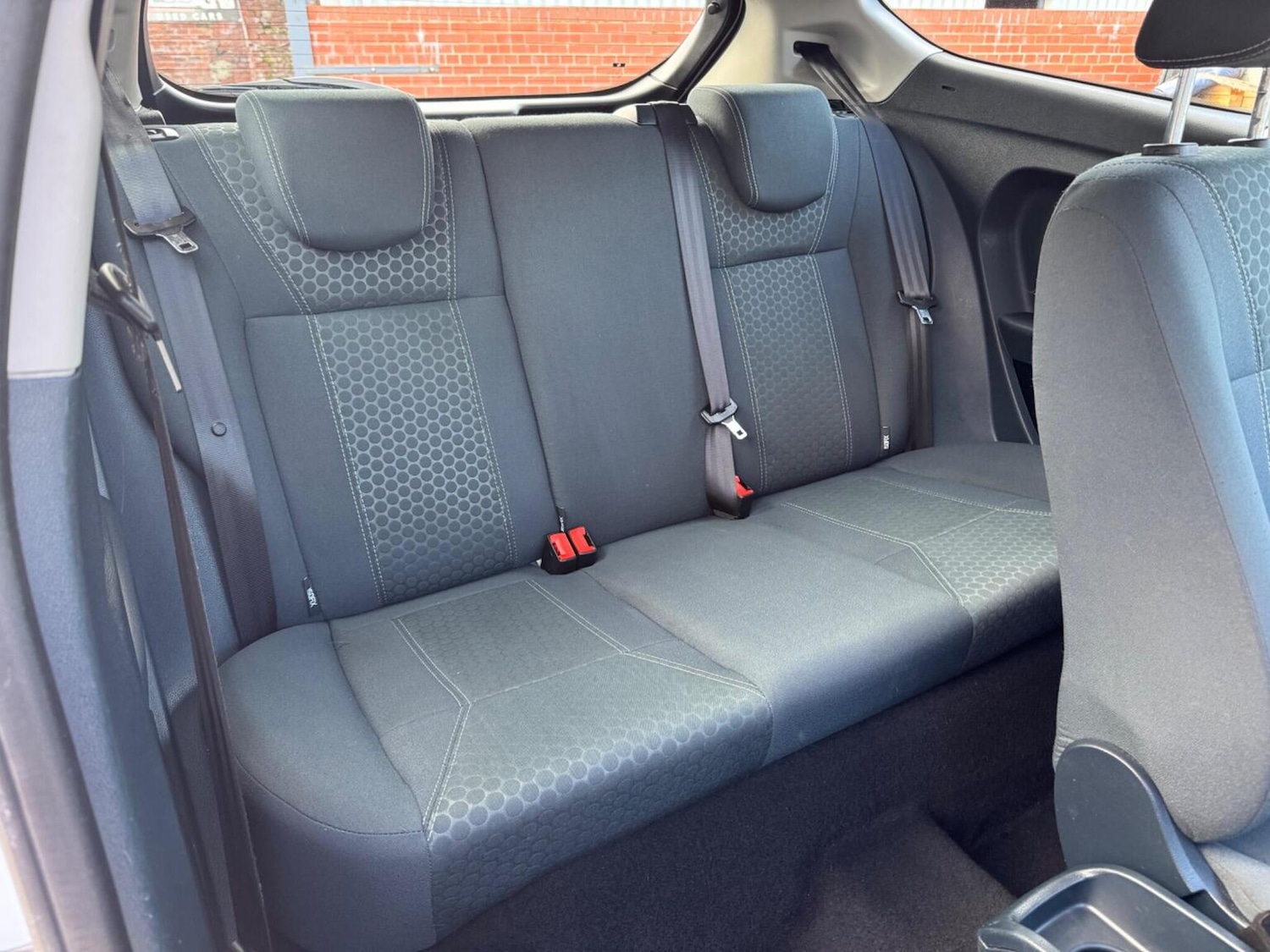 Used Ford Fiesta 2011 for sale - 76412241: Photo 10