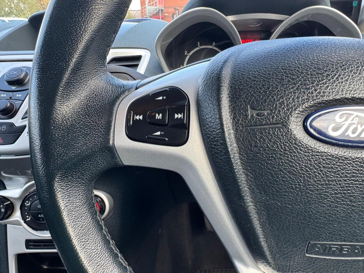 Used Ford Fiesta 2011 for sale - 76412241: Photo 17