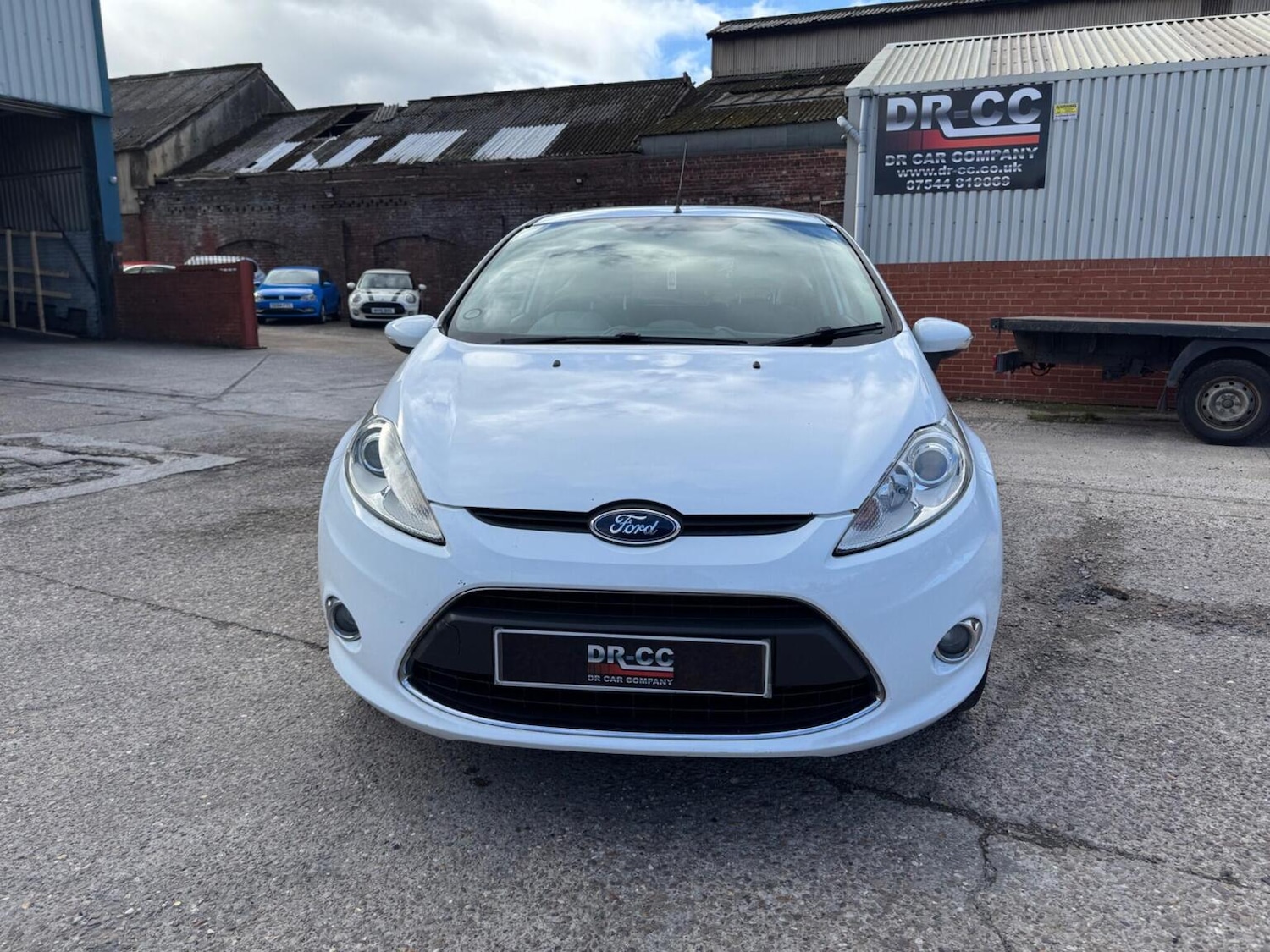 Used Ford Fiesta 2011 for sale - 76412241: Photo 2