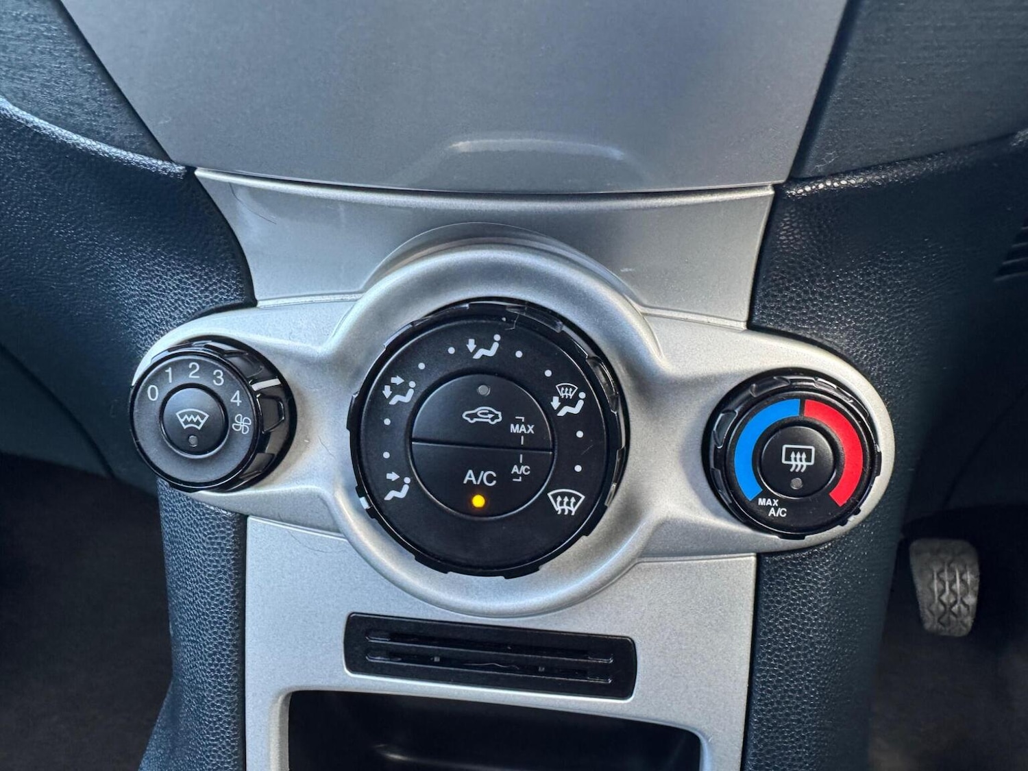 Used Ford Fiesta 2011 for sale - 76412241: Photo 29